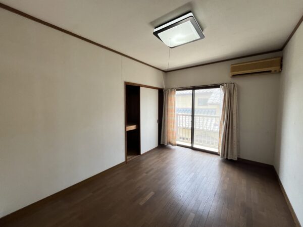 宮崎市大字小松　中古住宅