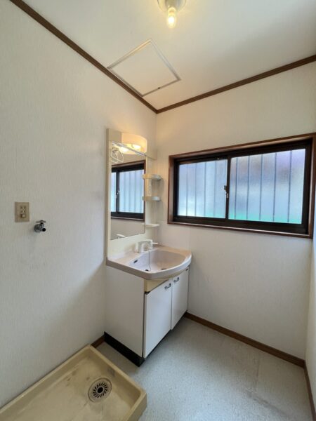 宮崎市大字小松　中古住宅