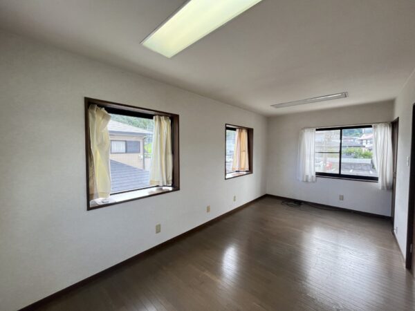 宮崎市生目台西　中古住宅
